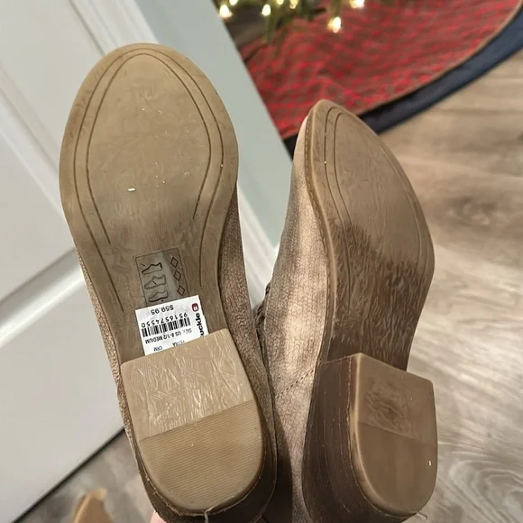 Not Rated women booties size 8.5 - Picture 6 of 9